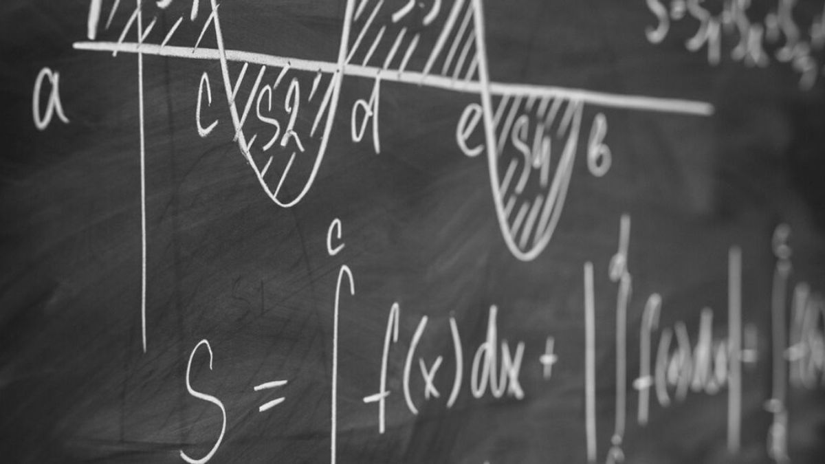 Advanced Macroeconomics concepts EU Seguros